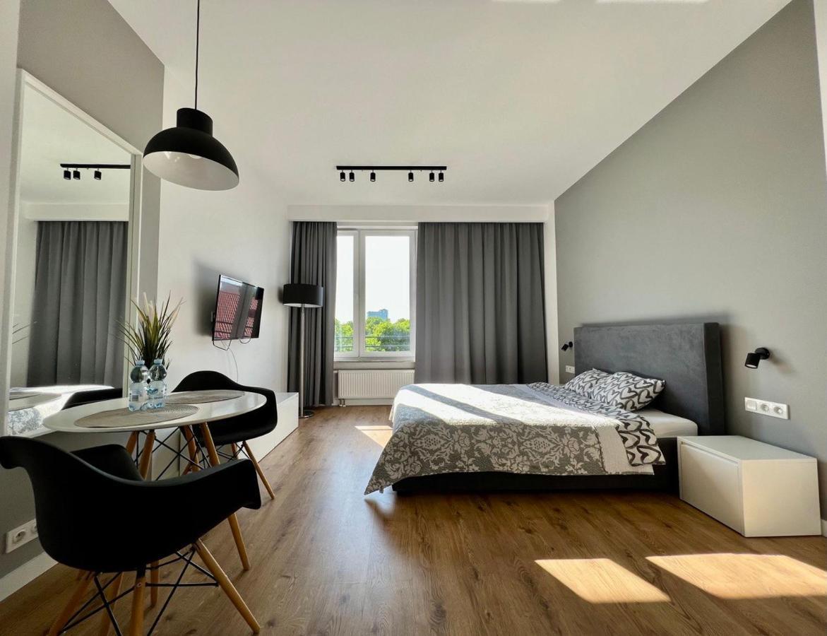 K22 Slawinska 503 Sun-City Apart Warschau Exterior foto